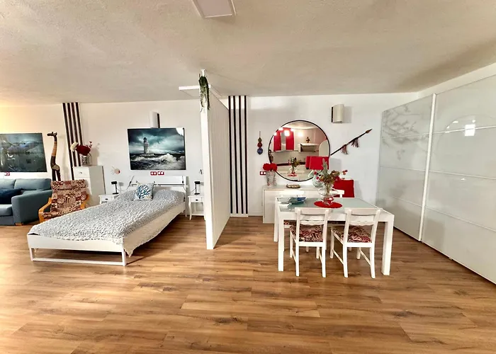 Апартаменты Black Loft